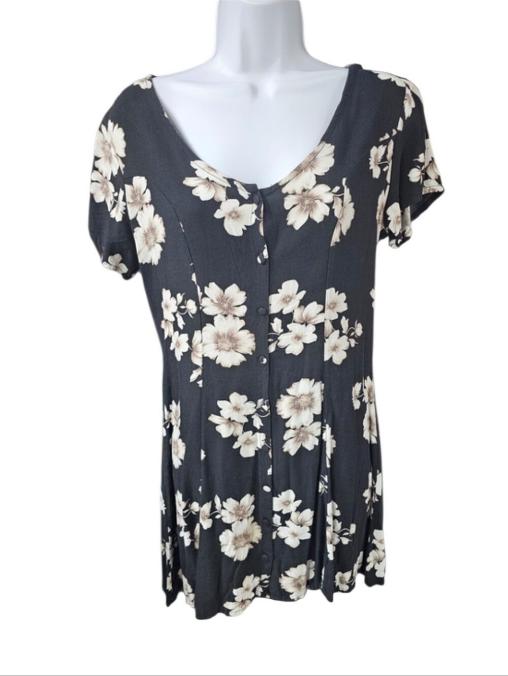 Black Floral Button-Front V-Neck Short Sleeve Dress - One Size